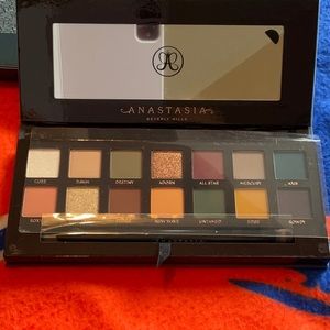 Anastasia Subculture Eye Shadow Palette (14 colors), NWT